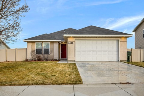 Floor plan for 3 beds, 2 baths, 1621 sqft
